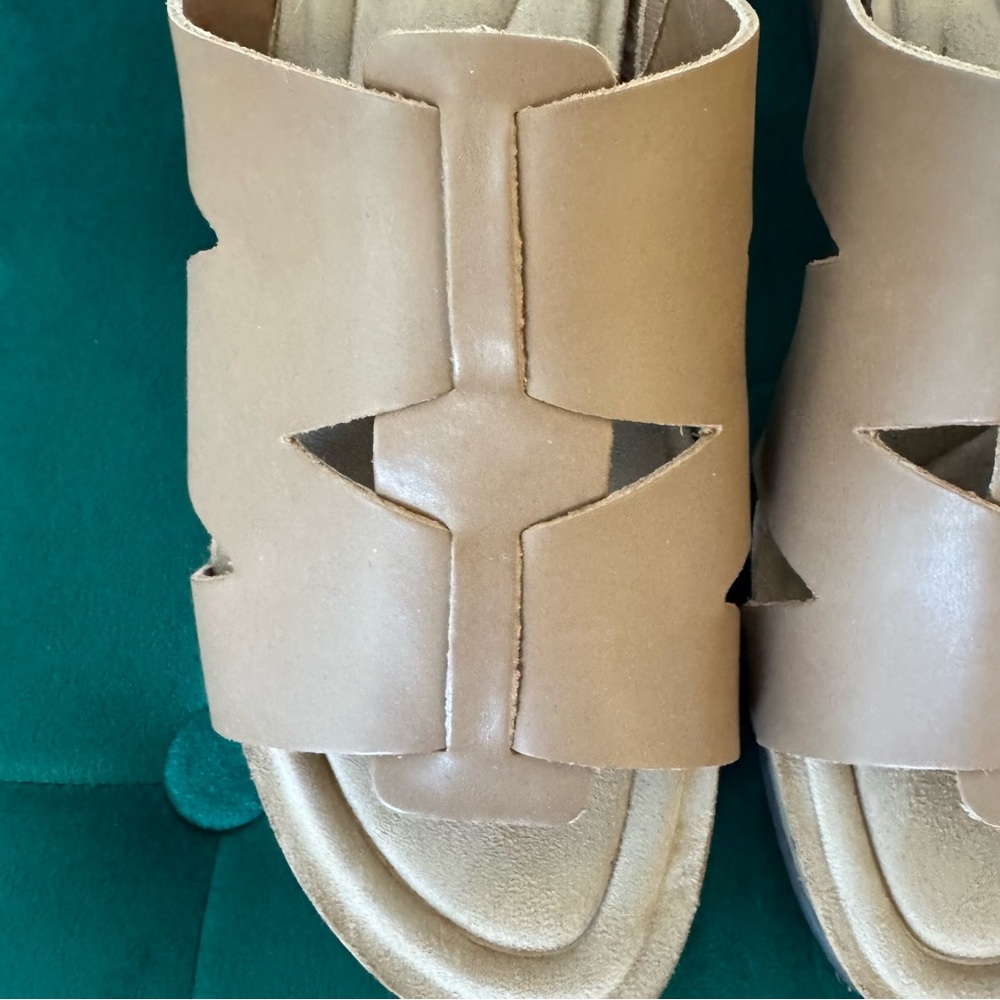 Earth Women's Tan Slides Wedge Heel Sandals - Picture 3 of 7